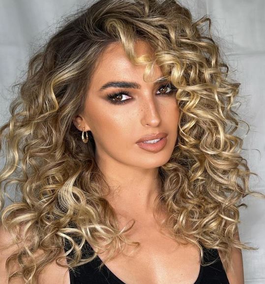 Sasha Attwood Wiki: Age, Height, Parents, Sister, Boyfriend, Net Worth, Biography & More 2 Sasha Attwood biography