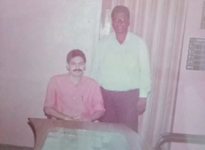 Shankar Jiwal (IPS) Wiki, Biography, Age, Date of Birth, Wife, Kids, Family, Education & More 2 An old photo of Shankar Jiwal