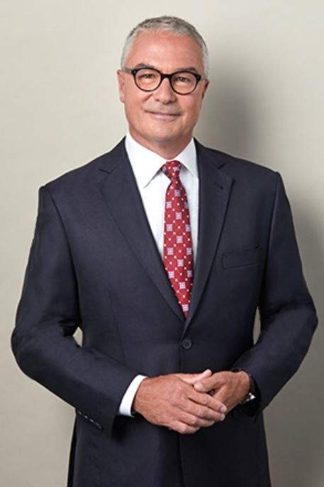 Austin Delaney Wiki, Age, Wife, Children, Net Worth, Family, Biography & More 8 Austin Delaney is a reporter