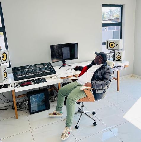 Busta 929 (DJ) Wiki, Biography, Age, Net Worth, Girlfriend, Real Name, Parents, Height & More 5 Busta 929 music career
