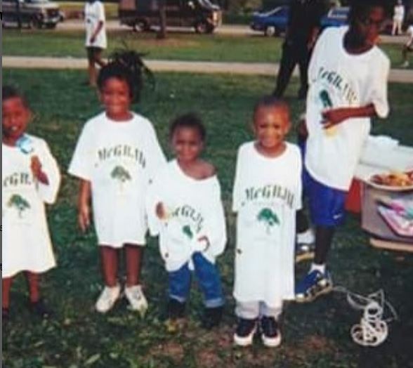 King Lil Jay Age, Height, Net Worth, Wife, Biography, Wiki, Family, Girlfriend & More 2 Childhood photo of King with his cousins