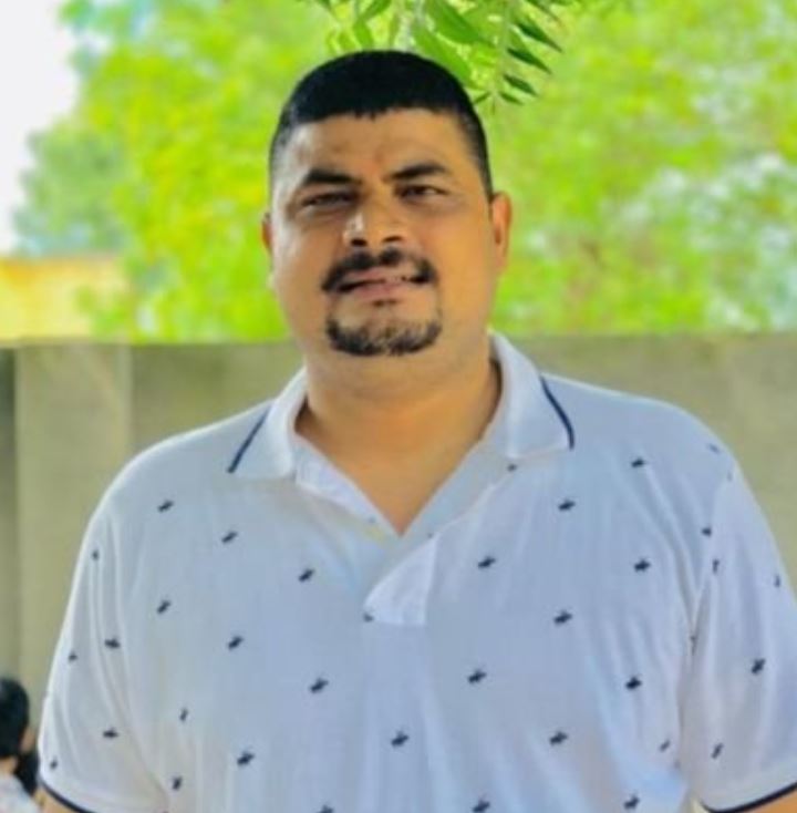 Dhasu Sir Wiki (Maths Teacher) Real Name, Biography, Age, Meme, Wife, Family, Net Worth, Math Book, Classes & More 2 Dhasu Sir wikipedia