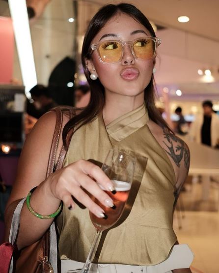 Emilienne Vigier Height, Weight, Age, Biography, Wiki, Boyfriend, Parents, Net Worth & More 5 Emilienne Vigier biography