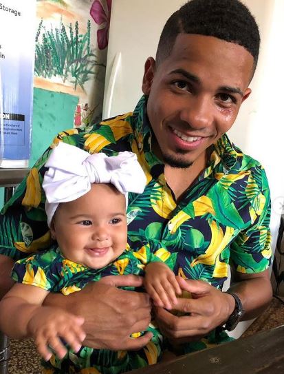 Felix Verdejo Height, Weight, Wife, Age, Parents, Net Worth, Record, Biography & More 8 Felix Verdejo with his daughter
