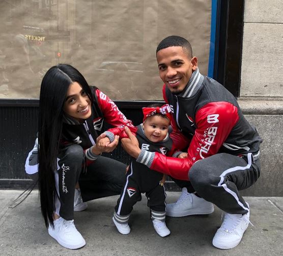 Felix Verdejo Height, Weight, Wife, Age, Parents, Net Worth, Record, Biography & More 7 Felix Verdejo with his family
