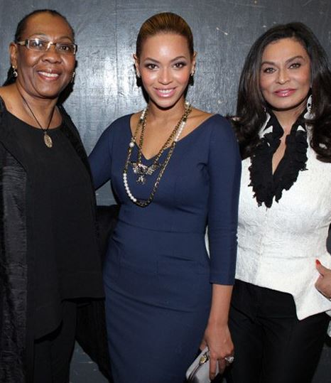 Gloria Carter Wiki (Jay-Z’s Mother), Age, Net Worth, Husband, Kids, Family, Biography & More 8 Gloria with her friends