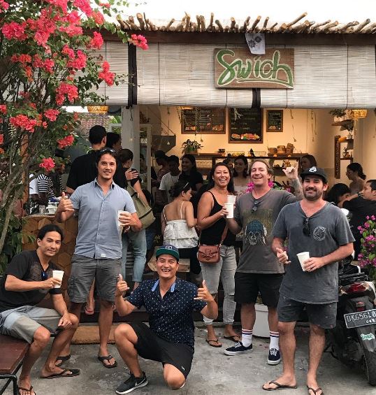 Mikala Jones (Surfer) Wiki, Age, Wife, Family, Net Worth, Accident, Death, Biography & More 9 Mikala and his friends
