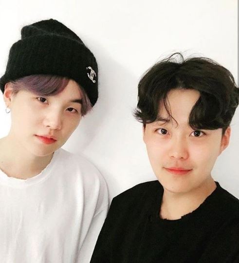 Min Geum-Jae (SUGA’s Brother) Wiki, Wife, Parents, Birthday, Profession, Biography & More 11 Min Geum-Jae with his brother Suga