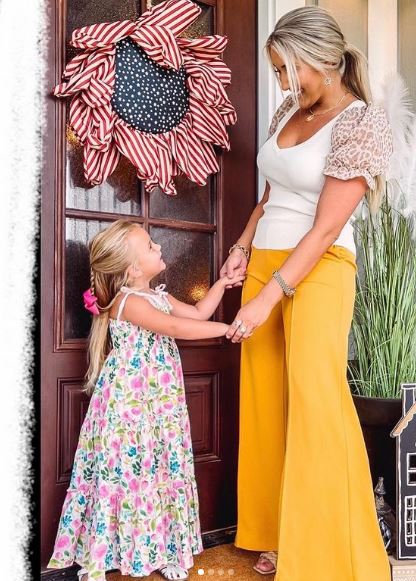 Navy Joan Roberts (Joe Biden's Granddaughter) Age, Wiki, Birthday, Parents, Biography & More 9 Navy Joan Roberts wikipedia