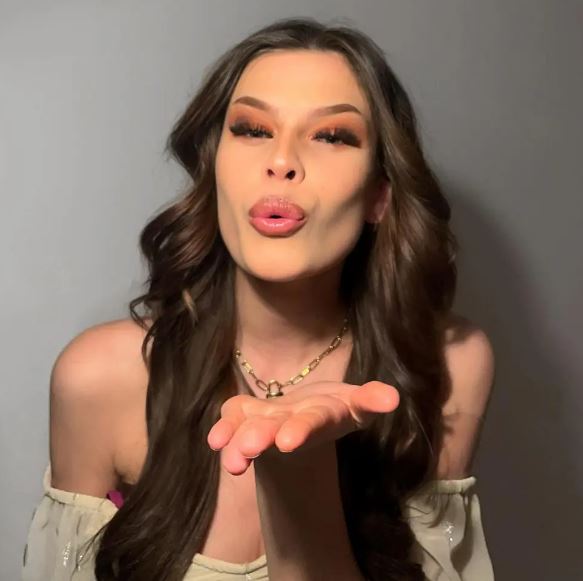 Rikkie Valerie Kolle Wiki, Height, Weight, Age, Before Surgery, Family, Biography & More 10 Rikkie Valerie Kolle is a transgender model