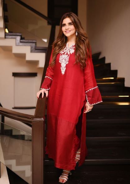 Sana Shahnawaz height