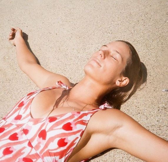 Sarah Brady (Surfer) Wiki, Biography, Parents, Boyfriend, Birthday, Age, Height & More 14 Sarah Brady wiki