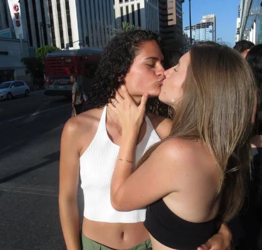 Thalia Chaverria Wiki, Age, Death Cause, Girlfriend, Parents, Siblings, Biography & More 4 Thalia Chaverria and her girlfriend Gianna