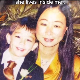 Mons Vi Wiki, Biography, Age, Height, Girlfriend, Ethnicity, Family, Net Worth & More 8 Young Mons Vi with his mom