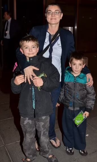 Yeshua Bonadio (Sinéad O’Connor’s Son) Wiki, Age, Father, Siblings, Biography & More 2 Young Yeshua with his brother and mother