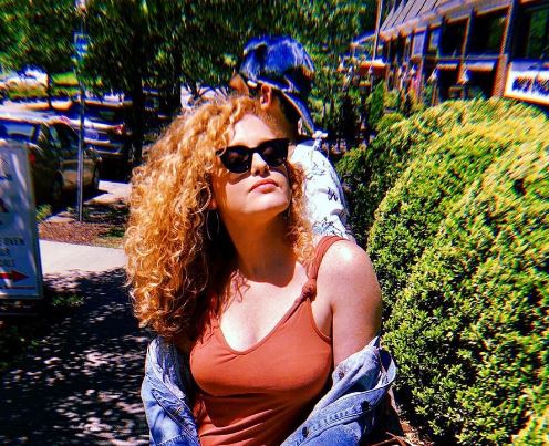 Abigail Anderson Wiki (Taylor Swift's Best Friend), Age, Birthday, Family, Boyfriend, Biography & More 3 Abigail Anderson biography