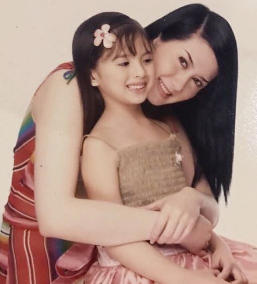Michelle Ortega (Ysabel Ortega’s Mother) Age, Wiki, Husband, Kids, Family, Biography & More 8 An old photo of Michelle with her daughter