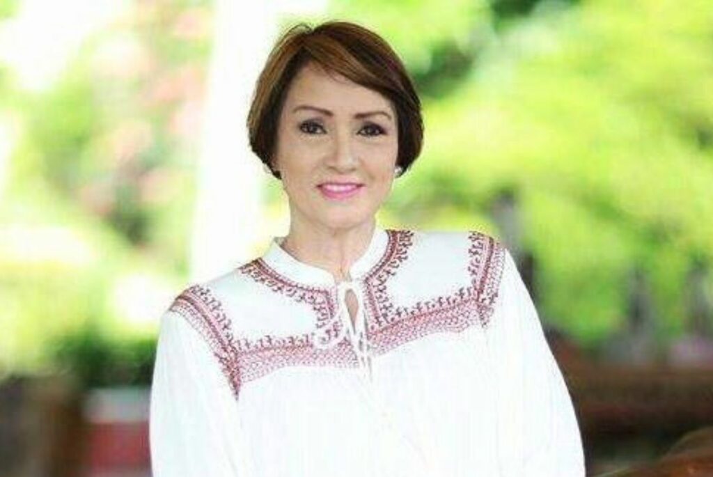 Azenith Briones Age, Husband, Wiki, Biography, Net Worth, Family, Movies & More 13 Azenith Briones