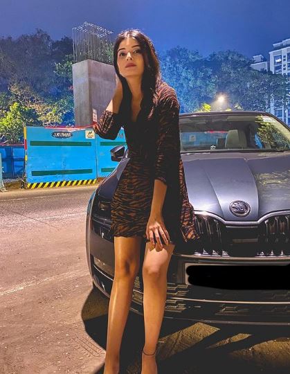 Bhavika Sharma Wiki, Birthday, Age, Parents, Height, Boyfriend, Biography, Net Worth & More 10 Bhavika Sharma net worth