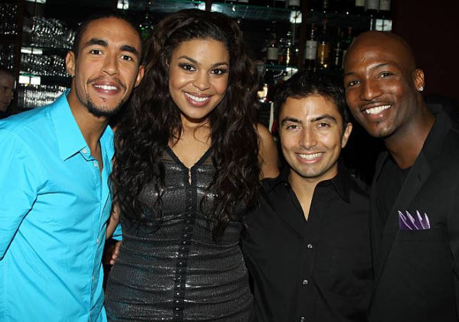 Clifton Oliver (Lion King Actor) Wiki, Biography, Age, Wife, Family, Net Worth, Death Cause & More 8 Clifton and his friends