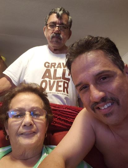 Darren Benitez Biography, Wiki, Wife, Age, Family, Death, Obituary & More 7 Darren with his parents