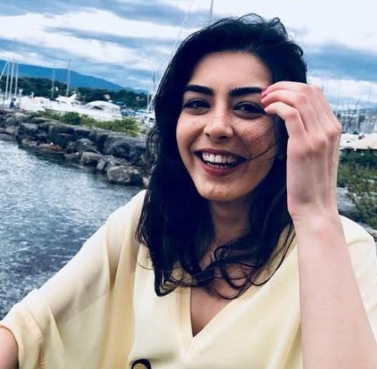 Imaan Hazir Mazari Wiki (Shireen Mazari's Daughter), Husband, Age, Family, Education, Biography & More 7 Imaan Hazir Mazari wiki