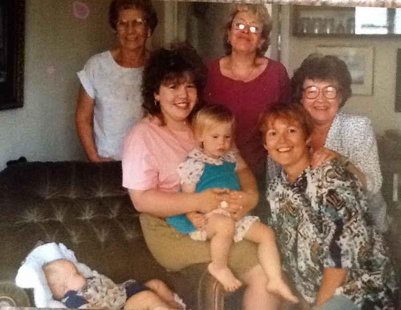 Jane Whittenshaw Age, Wiki, Husband, Kids, Family, Biography, Death, Net Worth & More 6 Jane Whittenshaw with her family