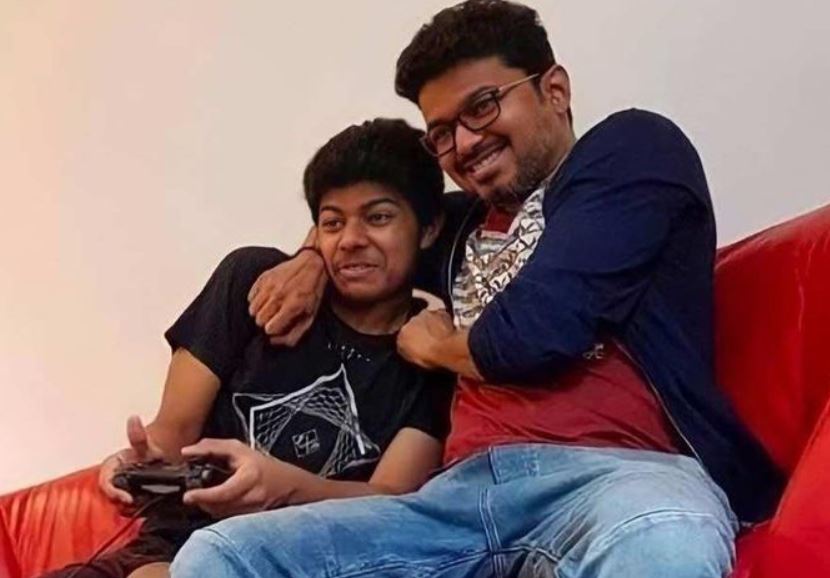 Jason Sanjay Age, Height, Parents, Girlfriend, Education, Wiki, Biography & More 2 Jason Sanjay is the son Actor Vijay