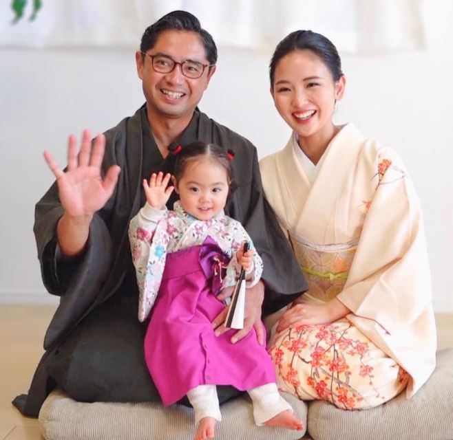 Kimono Mom Age, Husband, Kids, Biography, Wiki, Net Worth, Family, Height & More 9 Kimono Mom family