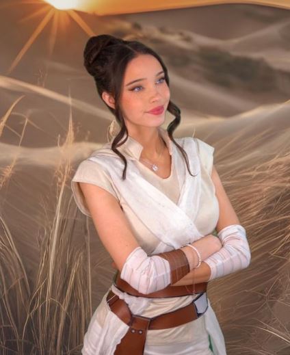 Lydia Violet Height, Age, Wiki, Boyfriend, Parents, Net Worth, Biography & More 4 Lydia Violet career