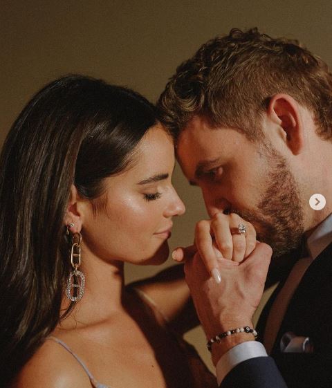 Nick Viall Height, Age, Girlfriend, Family, Net Worth, Biography & More 6 Nick Viall and Natalie Joy
