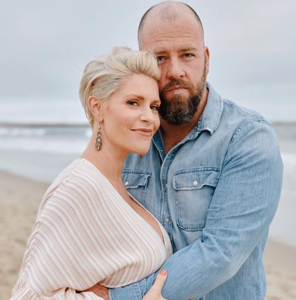 Rachel Sullivan Wiki (Chris Sullivan’s Wife) Age, Kids, Family, Husband, Net Worth, BIO & More 5 Rachel Sullivan and her husband Chris Sullivan