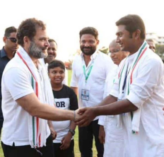 Rakshith Shivaram BIO, WIKI, Wife, Age, Daughter, Family, Net Worth, Caste & More 9 Rakshith Shivaram is in INC