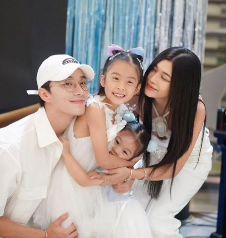 Thassapak Hsu Wife, Girlfriend, Age, Height, Family, Children ...