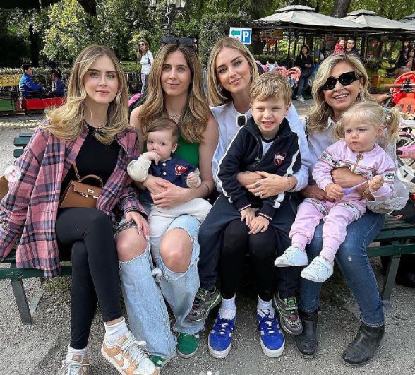 Valentina Ferragni Age, Boyfriend, Family, Height, Net worth, Biography, Wiki & More 3 Valentina Ferragni and her family