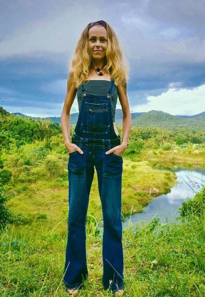 Zhanna D’Art Wiki, Biography, Age, Husband, Family, Weight, Height, Death & More 10 Zhanna D’Art height