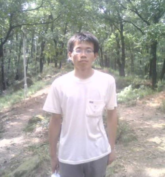 Tailei Qi (UNC Student) Wiki, Biography, Age, Family, Arrest, Controversy & More 6 An old photo of Tailei Qi