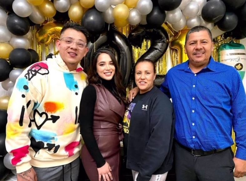 Daisy Perez Wiki (Julio Urias’ Girlfriend), Age, Family, Net Worth, Biography & More 4 Daisy Perez family