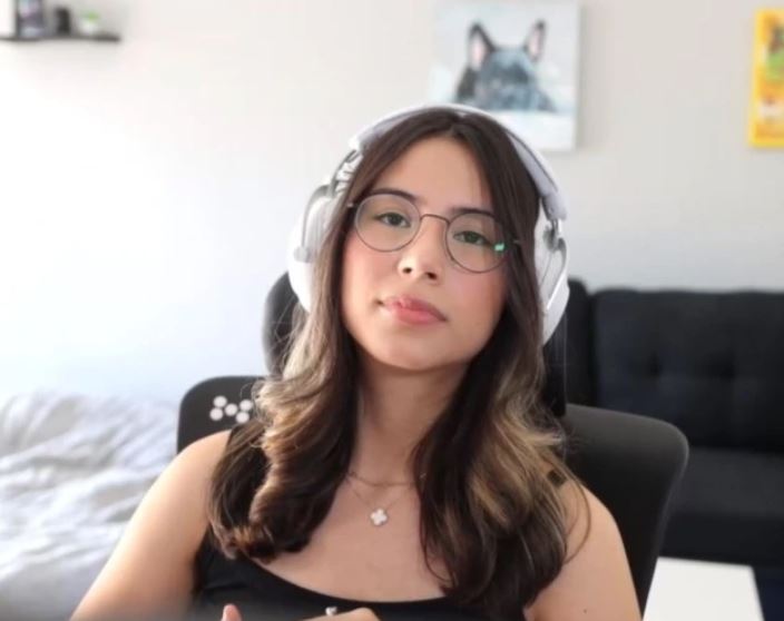 LovelyLo Age, Height, Parents, Wiki, Real Name, Net Worth, Boyfriend & Bio 4 LovelyLo career