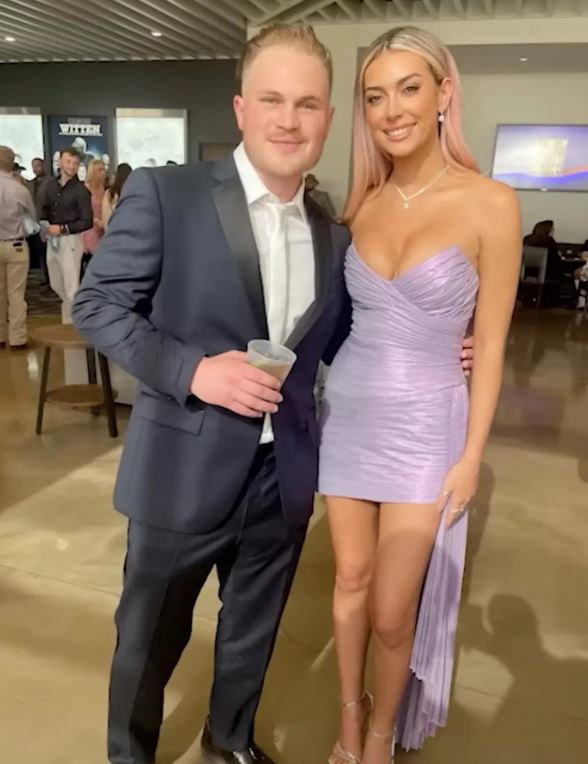 Brianna Chickenfry Height, Age, Wiki, Net Worth, Boyfriend, Biography, Family & More 11 Brianna Chickenfry and Zach Bryan controversy '
