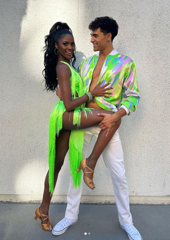 Ezra Sosa (Dancer) Height, Age, Wiki, Girlfriend, Net worth, Parents, Sister, Biography 9 Ezra Sosa with Charity Lawson