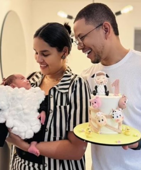 Pedro Henrique Parents, Wife: Meet The Late. Vocalist Pedro Henrique And Know More About His Personal Life 2 Pedro Henrique Spouse Suillan Barreto and Baby