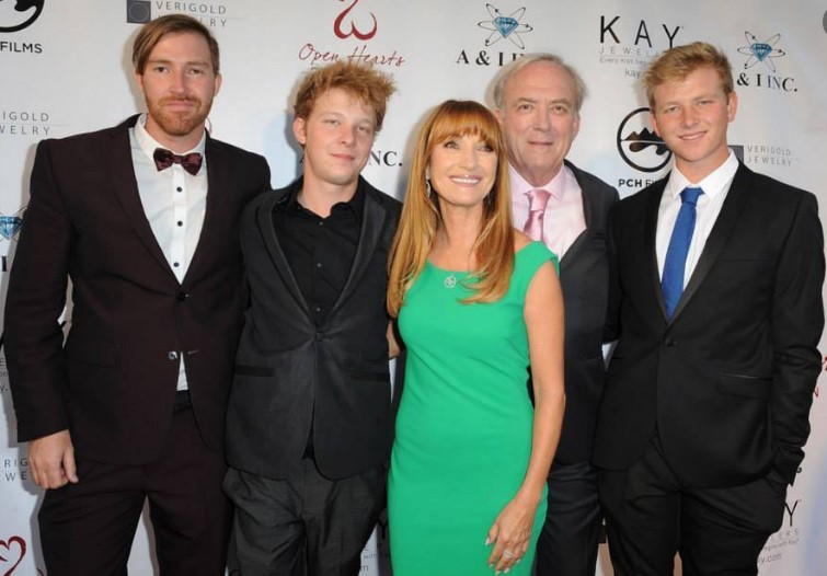 John Stacy Keach (Jane Seymour's Son) Wiki, Age, Wife, Family, Height, Net Worth, Biography & More 5 John Stacy Keach with his Family