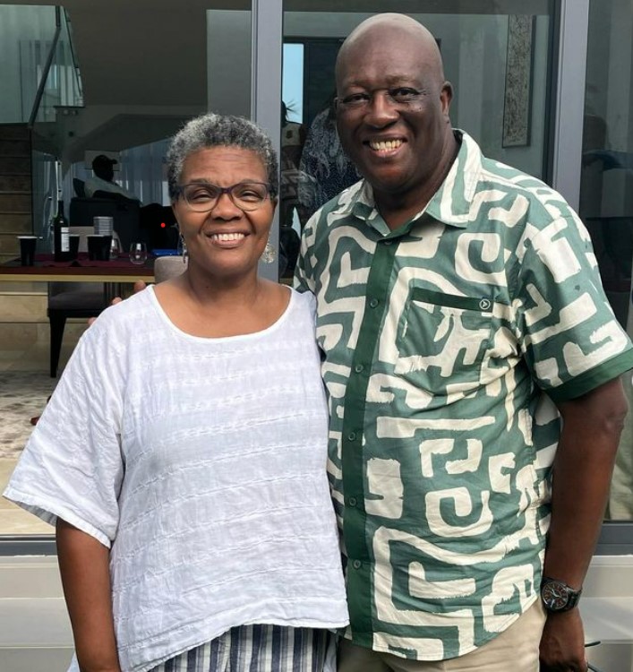 Ron Daise (Singer) Wiki, Biography, Age, Wife, Children, Height, Weight, Net worth, Tribe, Family, Career, and more 3 Ron Daise and his wife Natalie Daise
