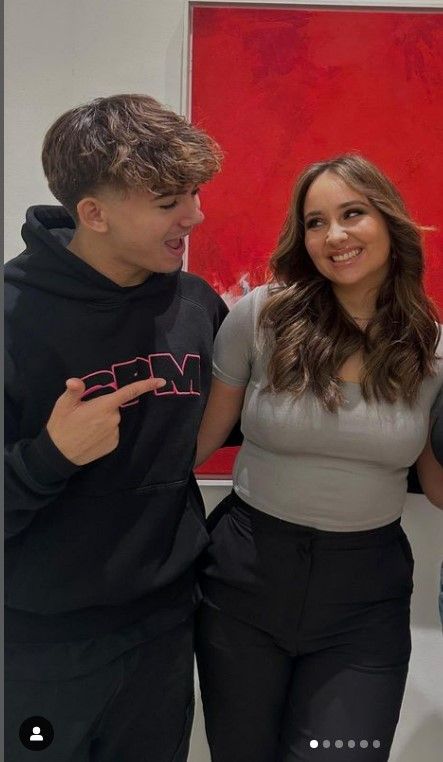Sinan Movez (TikTok Star) Wiki, Biography, Age, Girlfriend, Height, Weight, Net Worth, Family, Ethnicity, Career, and More 3 Sinan Movez and her sister