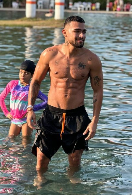 Mario Trujillo (TikTok Star) Wiki, Biography, Height, Weight, Age, Girlfriend, Net Worth, Family, Career & More 4 Mario Trujillo physical appearance