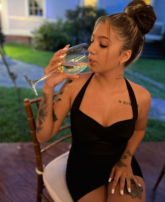 Sky Rose (Rapper) Wiki, Biography, Height, Weight, Age, Husband, Children, Net Worth, Family, Career & More 3 Sky Rose enjoy her personal life